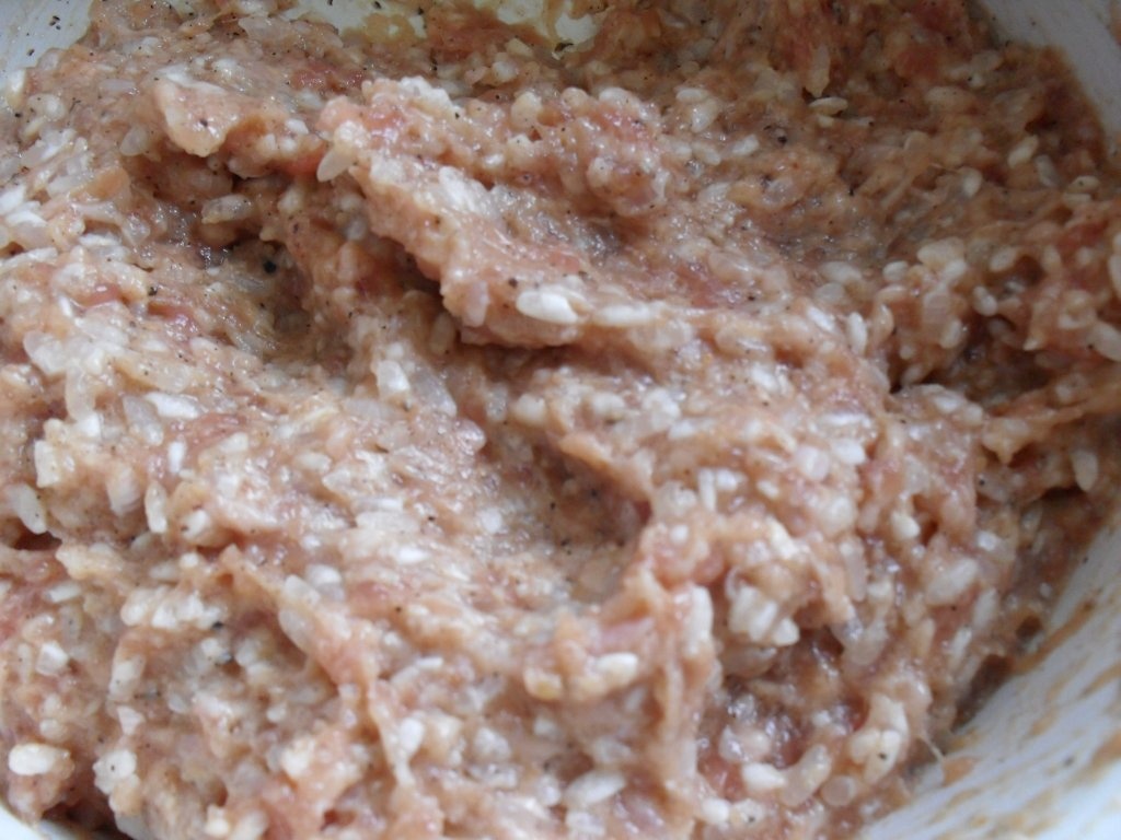 Perisoare cu sos de bulion si taitei