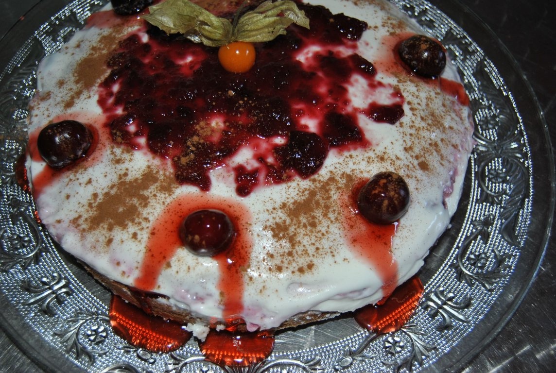 Delicia de cafea cu friscã si cirese îmbãtate cu Angelli