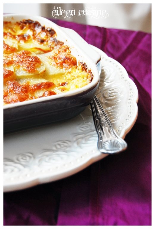 Cartofi Dauphinoise