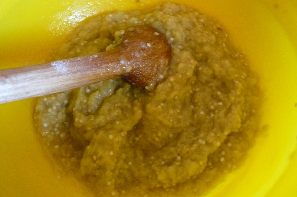 Salată de vinete, ardei copţi şi dovlecel