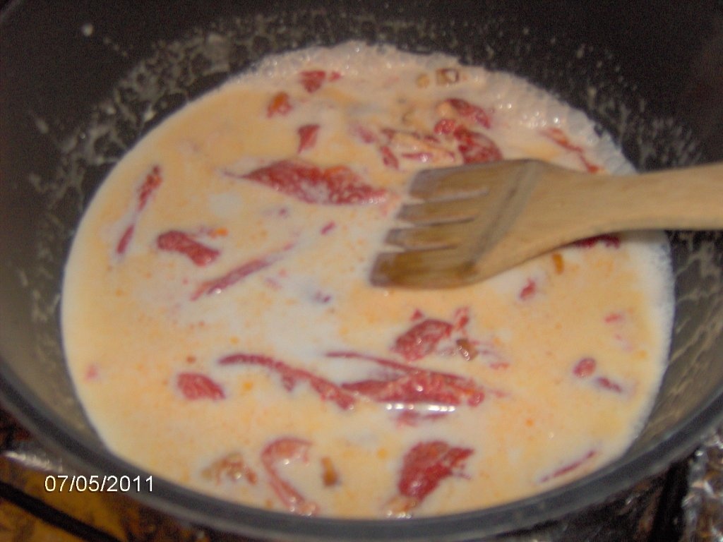 Gnochi din brinza in sos de ardei