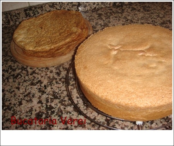 Tort diplomatic cu visine