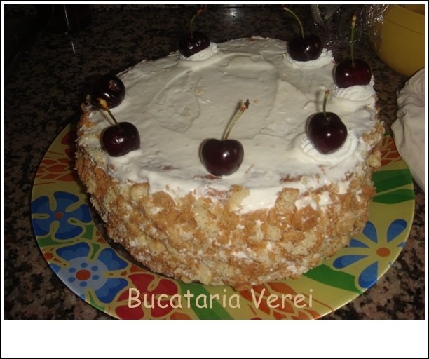 Tort diplomatic cu visine