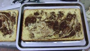 Prajitura cu frisca si piersici din compot