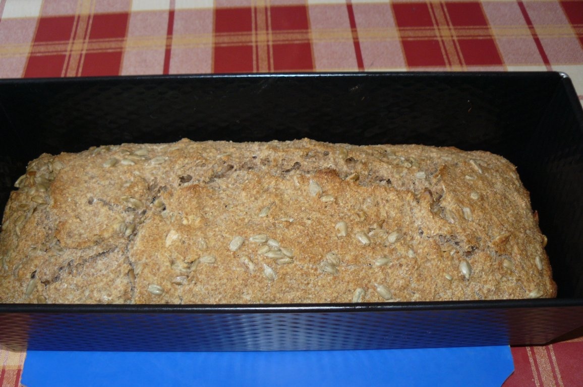 Pâine cu bere şi seminţe