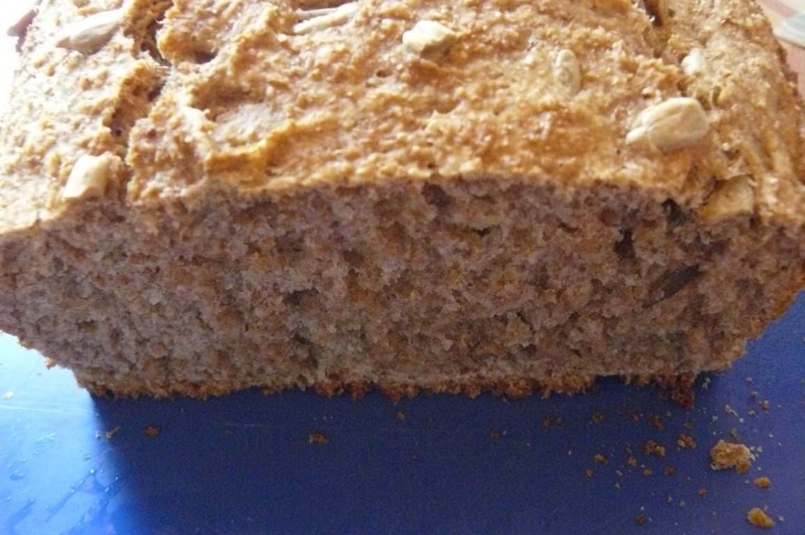 Pâine cu bere şi seminţe