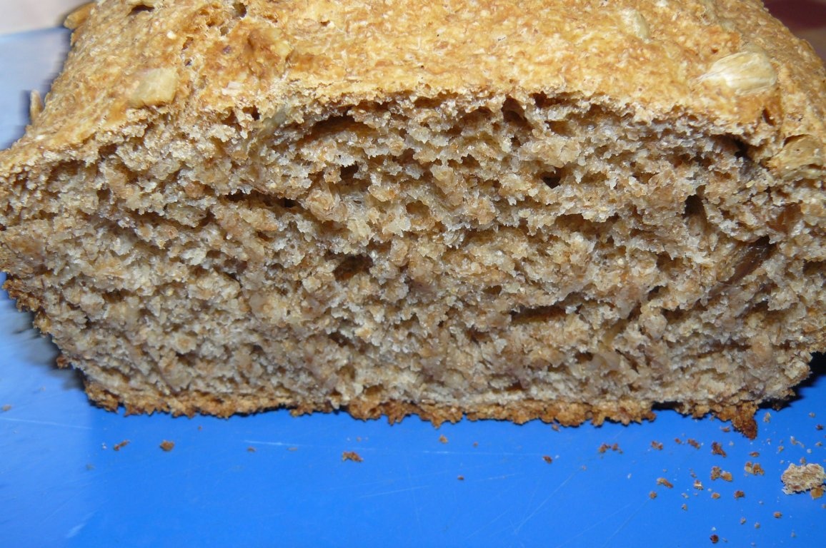 Pâine cu bere şi seminţe