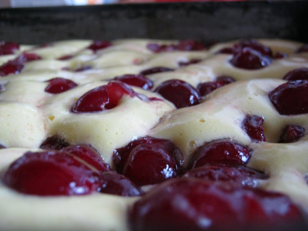 Prăjitură cu vişine