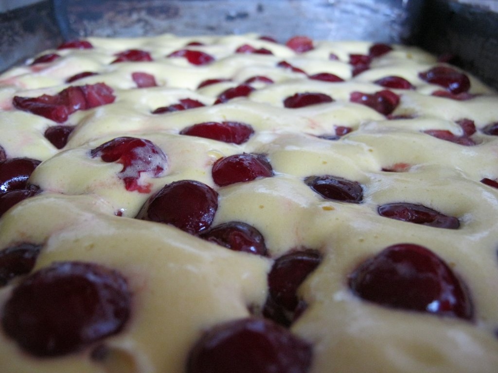 Prăjitură cu vişine