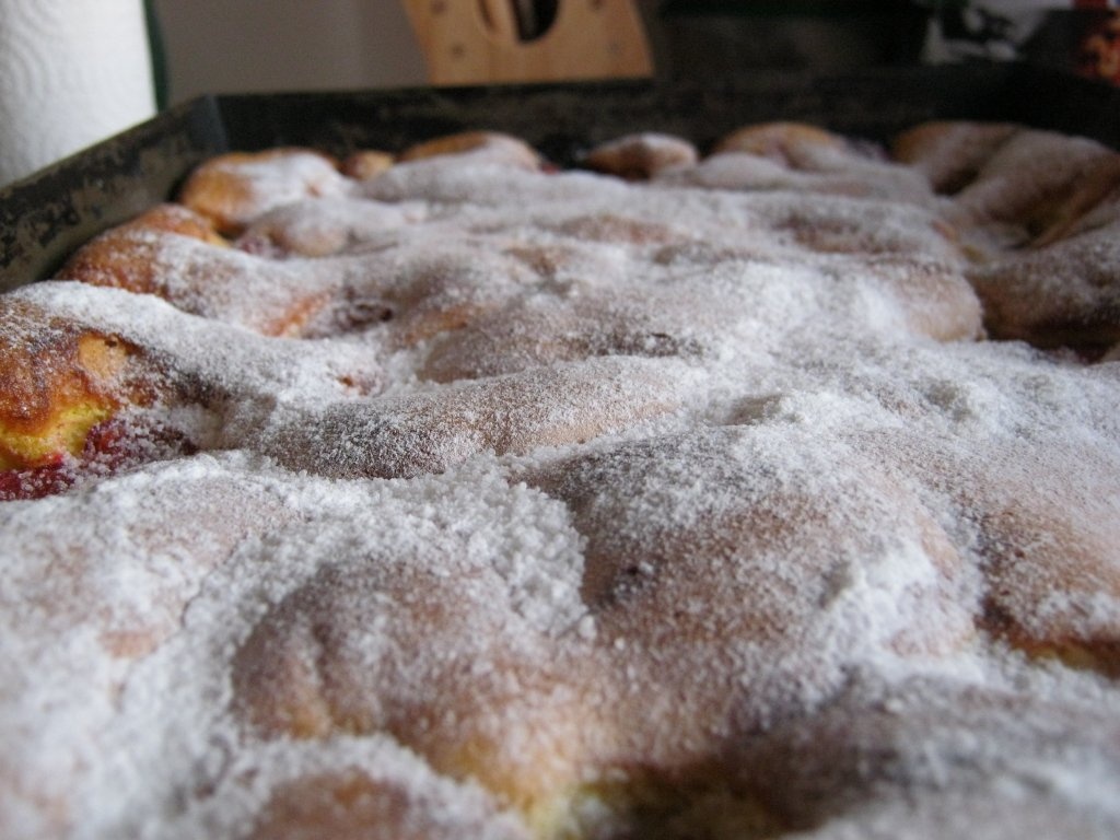 Prăjitură cu vişine