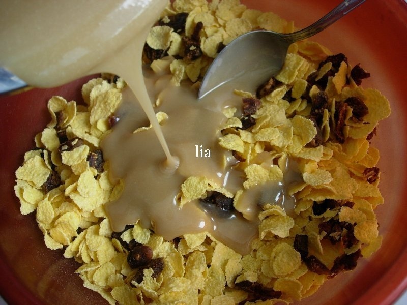 Batoane de cereale cu fructe deshidratate