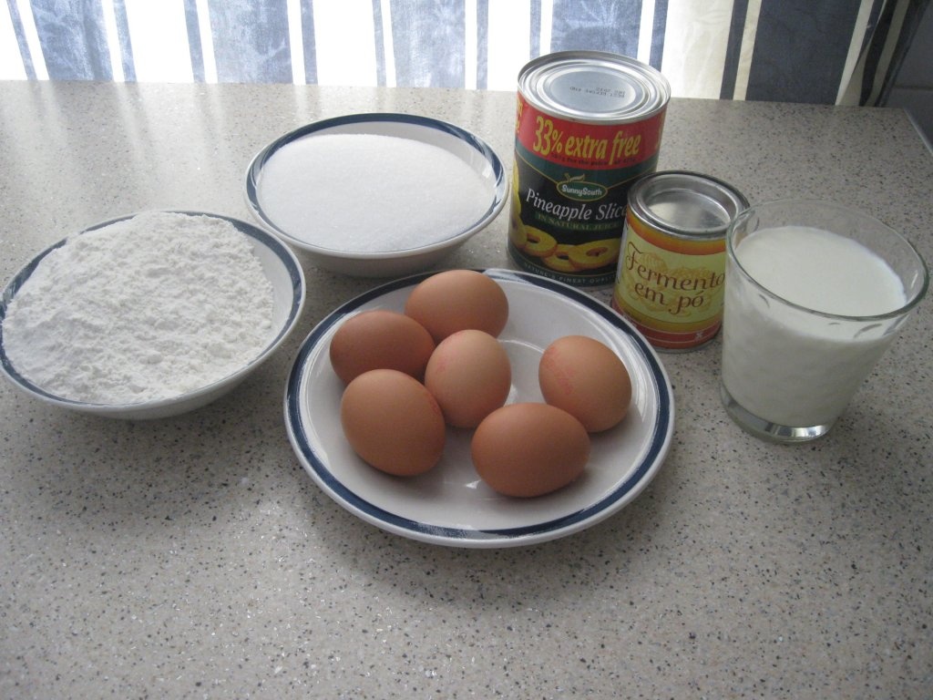 Bolo de ananas (Tort de ananas)