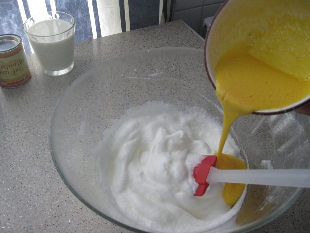 Bolo de ananas (Tort de ananas)