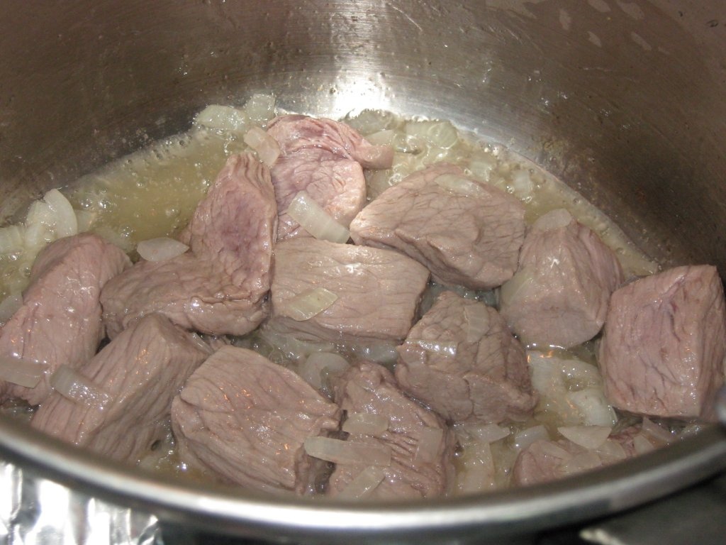 “Bamyah”-Mancare de  bame cu carne de vita-reteta specific arabeasca