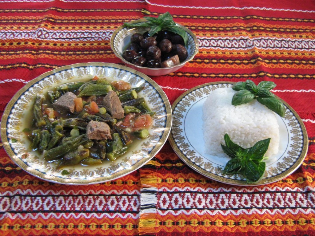 “Bamyah”-Mancare de  bame cu carne de vita-reteta specific arabeasca