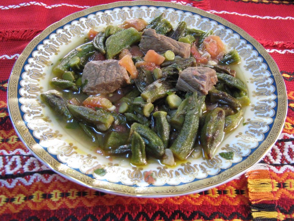 “Bamyah”-Mancare de  bame cu carne de vita-reteta specific arabeasca