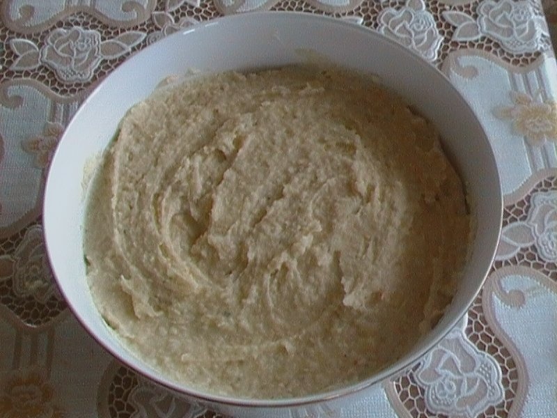 Fasole facaluita cu carnati