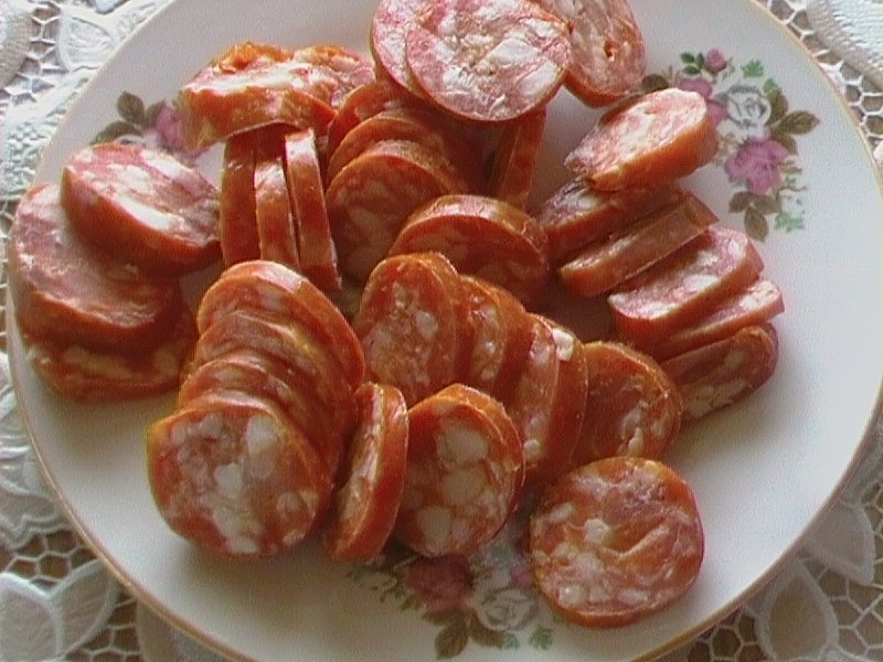 Fasole facaluita cu carnati