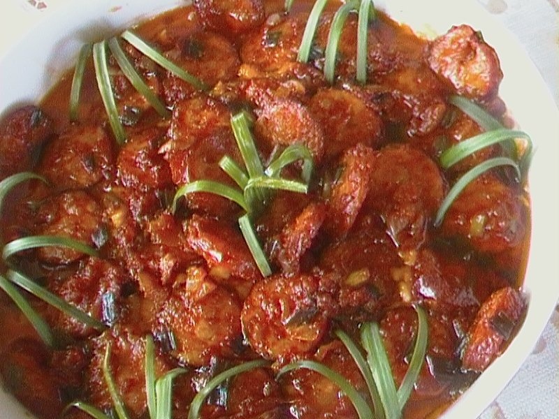 Fasole facaluita cu carnati