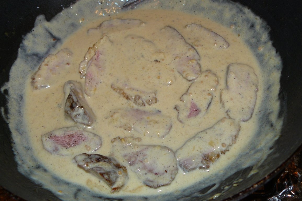 Piept de raţă cu piersici