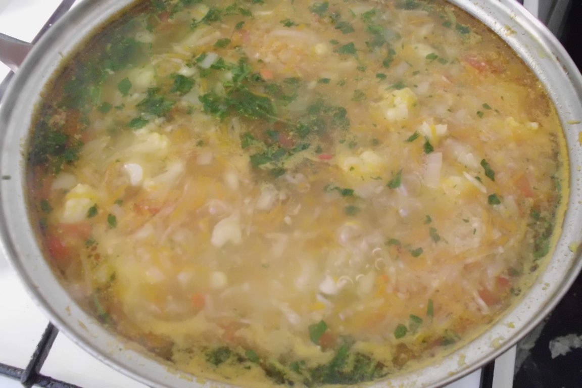 Supa de zarzavat cu conopida (reteta de la bunica)