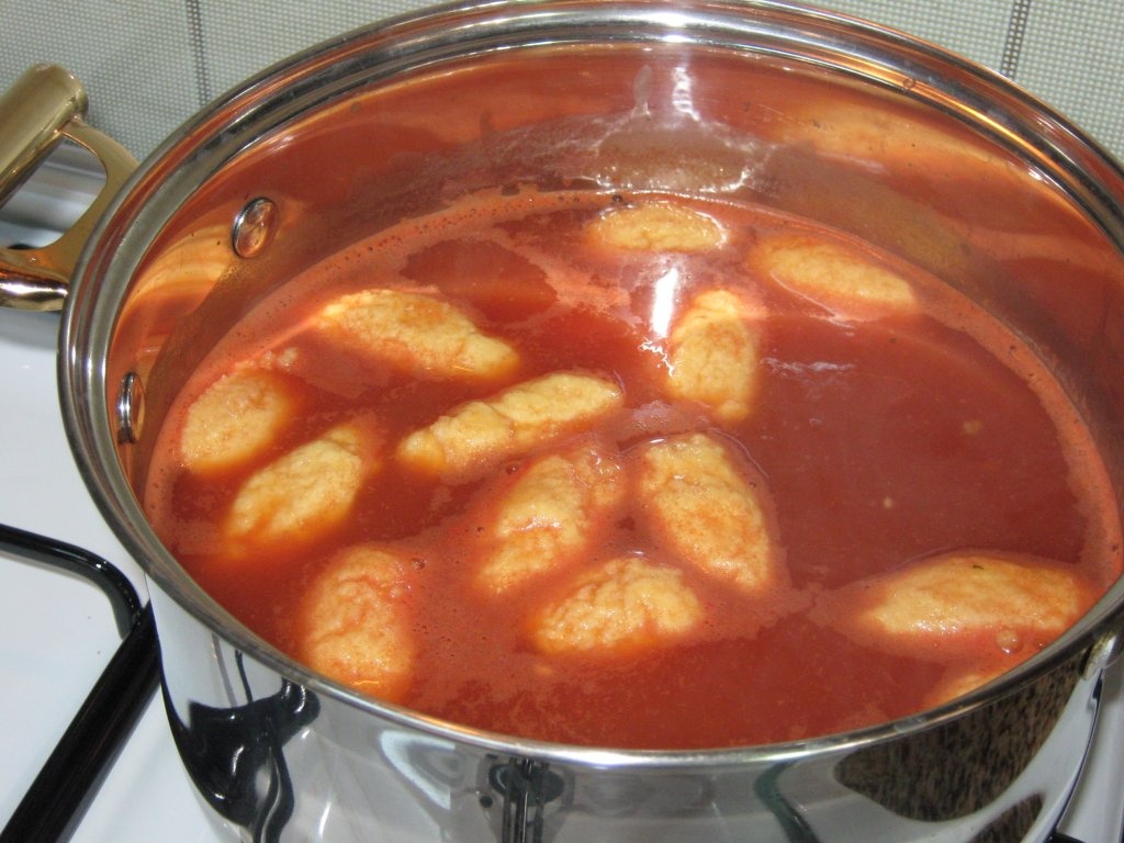 Supa de rosii cu galuste de gris