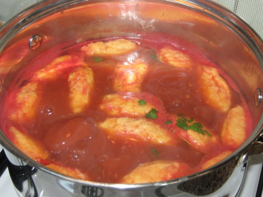 Supa de rosii cu galuste de gris