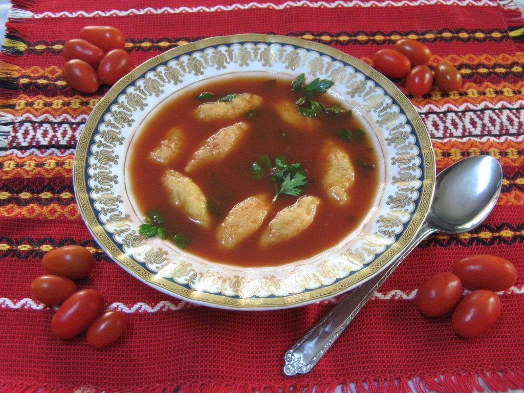 Supa de rosii cu galuste de gris