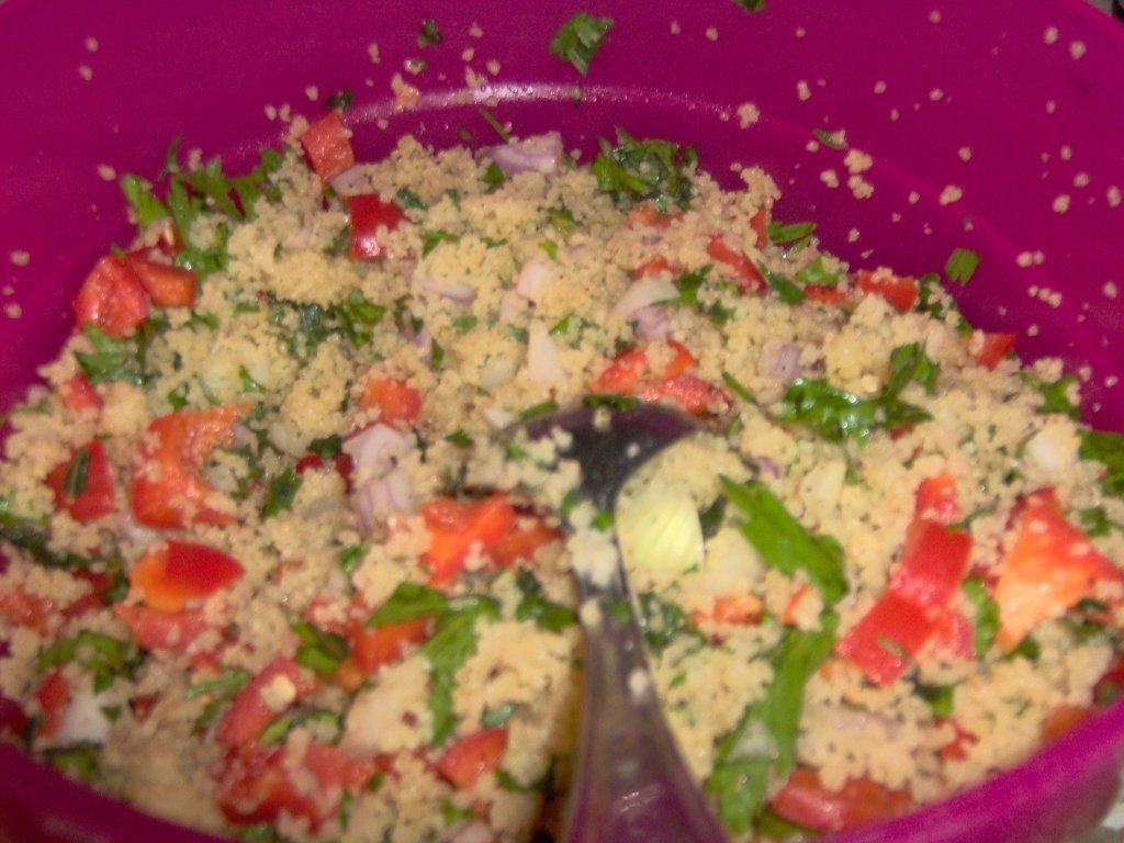 Tabula-cuscus cu legume si mirodenii