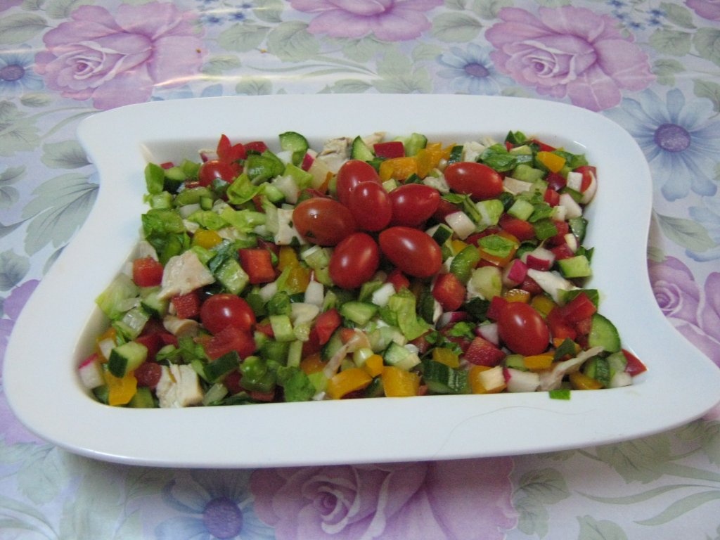 Salata cu piept de pui