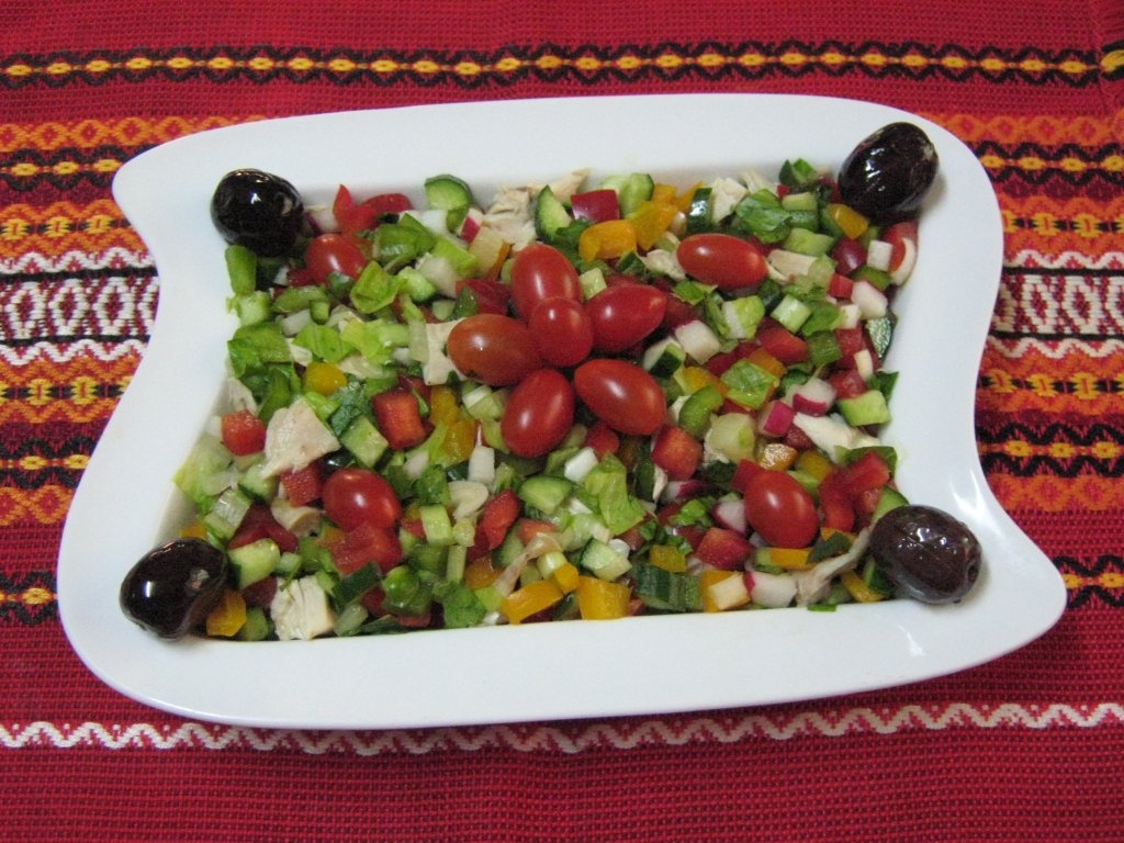 Salata cu piept de pui