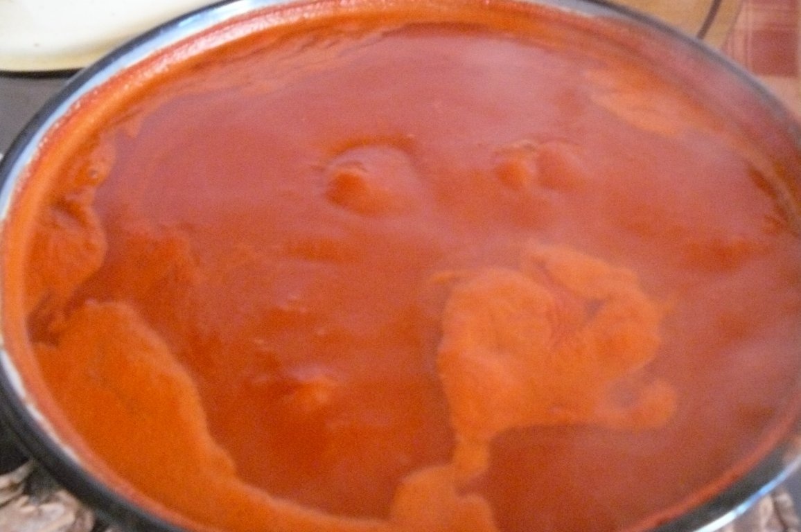 Roşii cireşe(cherry) şi dovlecei în bulion