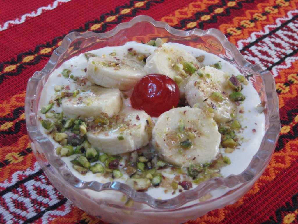 "Nopti libaneze in cupe-"Layali libnan"