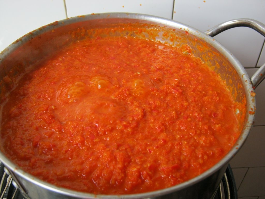 "Iuţica" - pastă de ardei