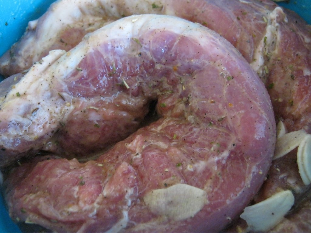 Muşchiuleţ de porc în crustă de muştar cu miere