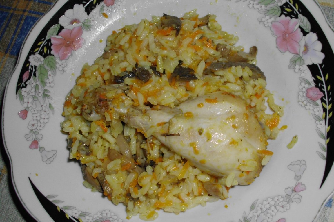 Pilaf cu pulpe de pui