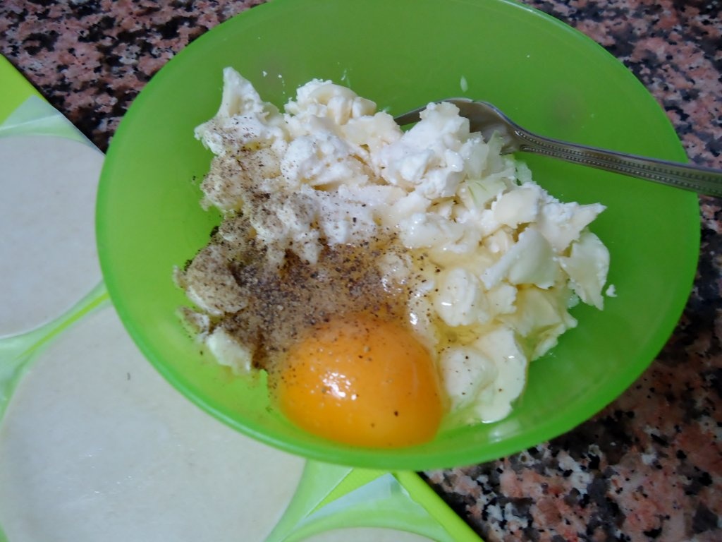 Placintele cu branza de capra