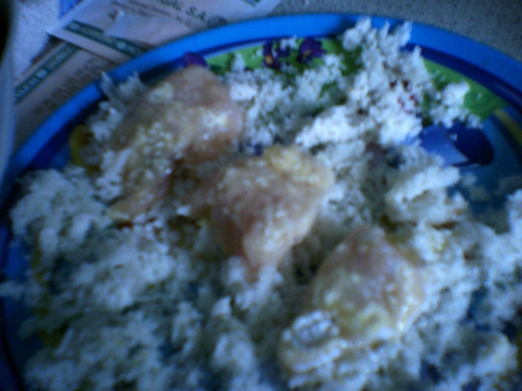 Bucatele crocante de pui cu cipsuri de casa