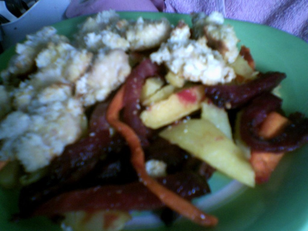 Bucatele crocante de pui cu cipsuri de casa