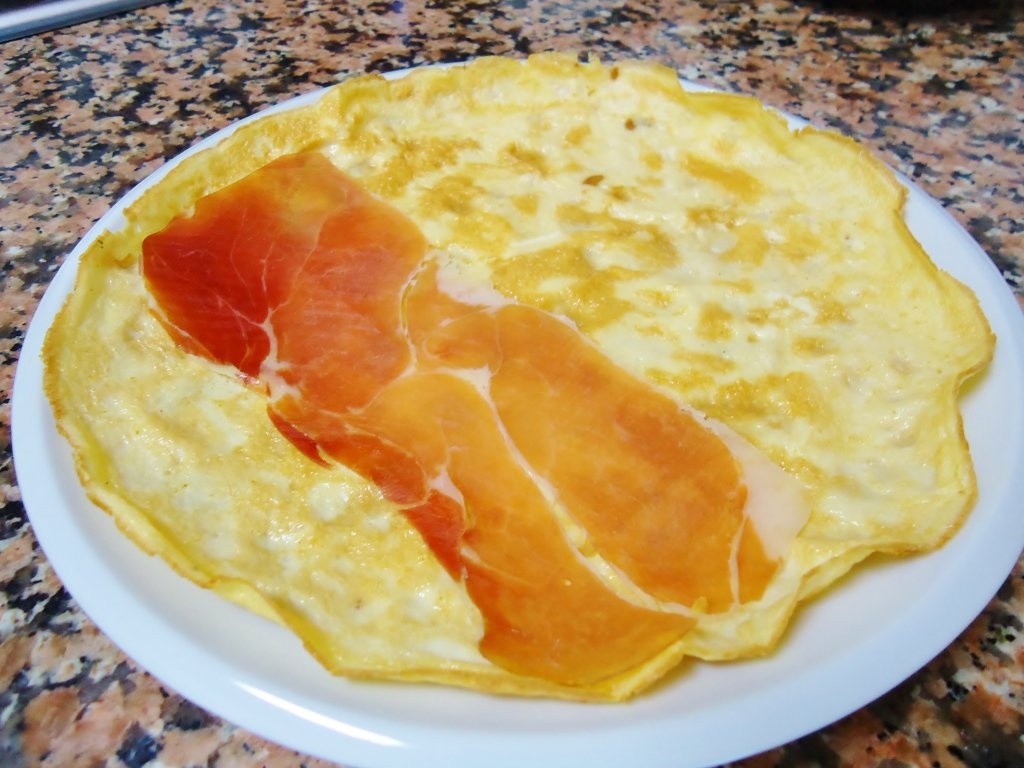 Omleta cu legume si jambon