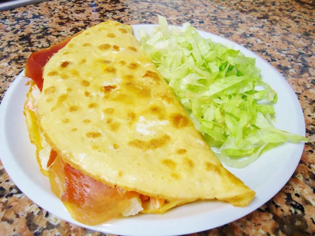 Omleta cu legume si jambon