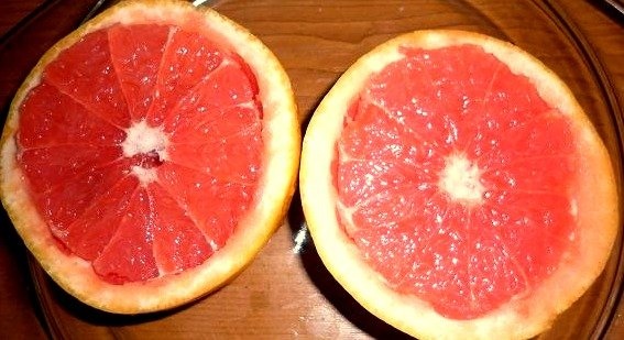 Grapefruit cu miere si menta