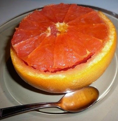 Grapefruit cu miere si menta