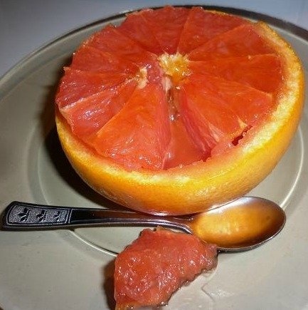 Grapefruit cu miere si menta