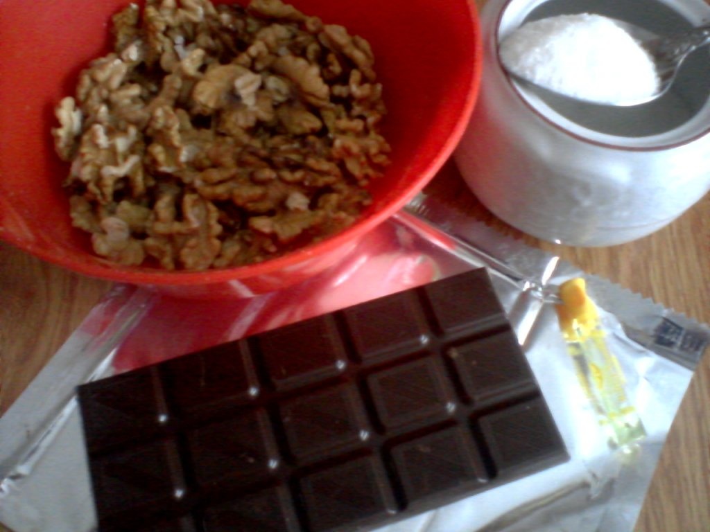 Fursecuri cu ciocolata si nuci