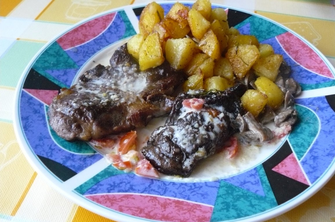 Carne de porc în sos caramel