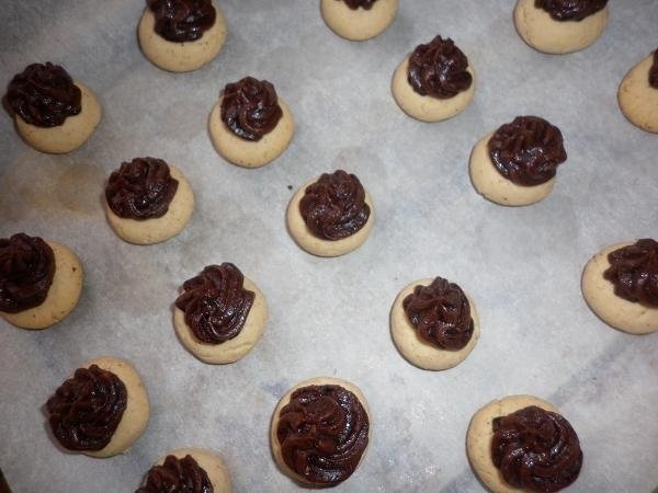 Prajiturele de lux cu crema de cacao