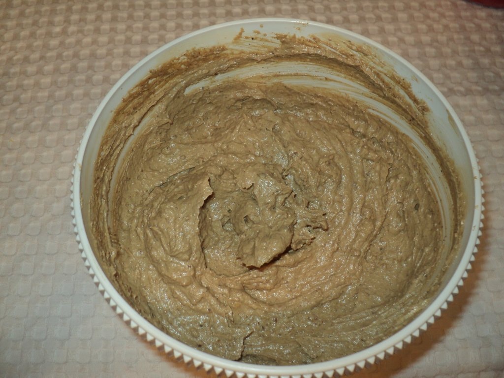 Tort cu crema de nuca si ness