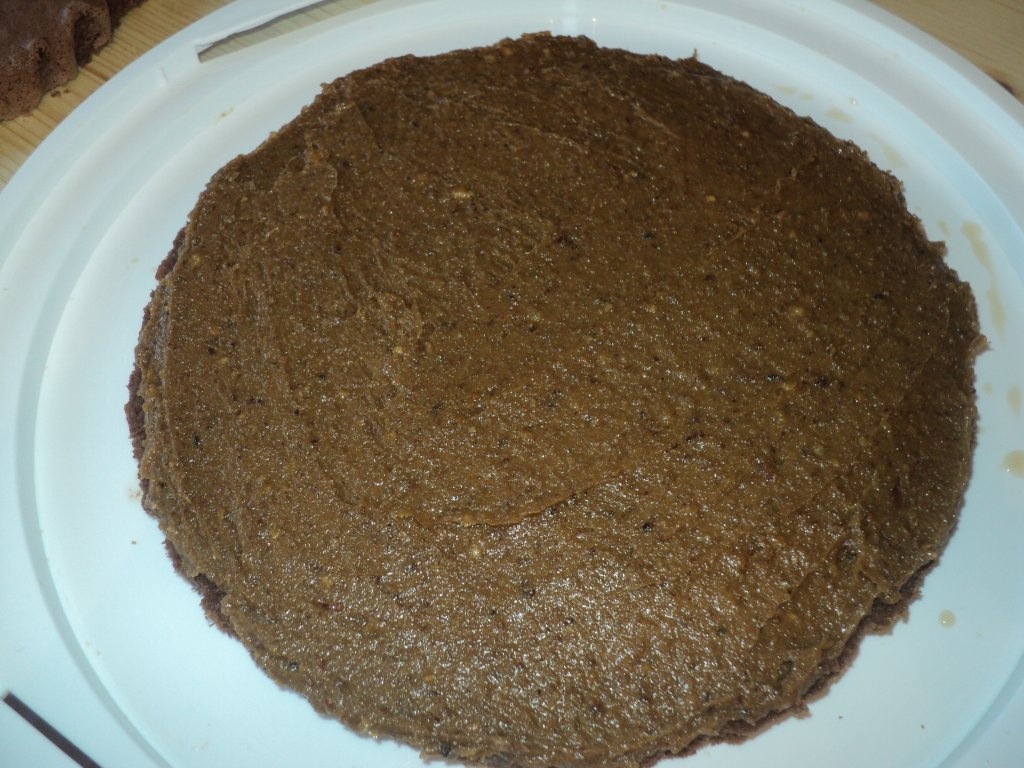 Tort cu crema de nuca si ness