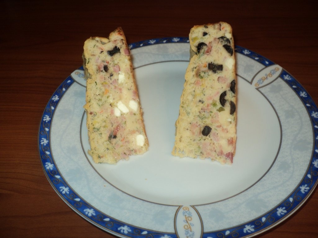 Chec aperitiv cu mezeluri si branzeturi